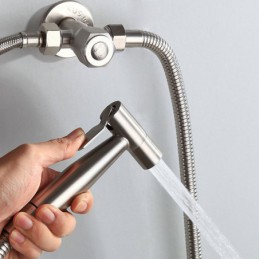 Jedno otvor Bidet...