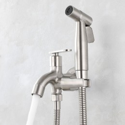 Jedno otvor Bidet...